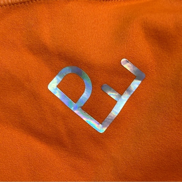 PaletteFit women’s orange Capri leggings - Picture 4 of 5